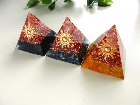 オルゴナイト ピラミッド モリオン 太陽 チャーム 水晶 置物 (シトリン)