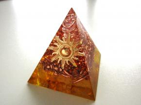 オルゴナイト ピラミッド モリオン 太陽 チャーム 水晶 置物 (シトリン)