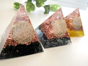 フラワーオブライフ オルゴナイト ピラミッド (シトリン)